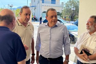 Επίσκεψη του προέδρου του ΣΥΡΙΖΑ-ΠΣ, Σωκράτη Φάμελλου στο Κέντρο Υγείας Αίγινας